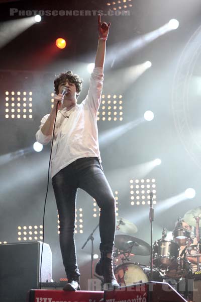 THE KOOKS - 2009-09-12 - LA COURNEUVE - Parc Departemental - Grande Scene - 